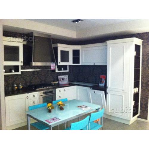 Cucina ditta Febal modello Romantica