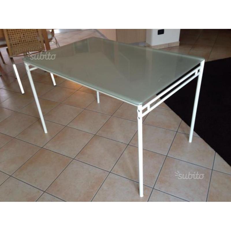 Ikea tavolo