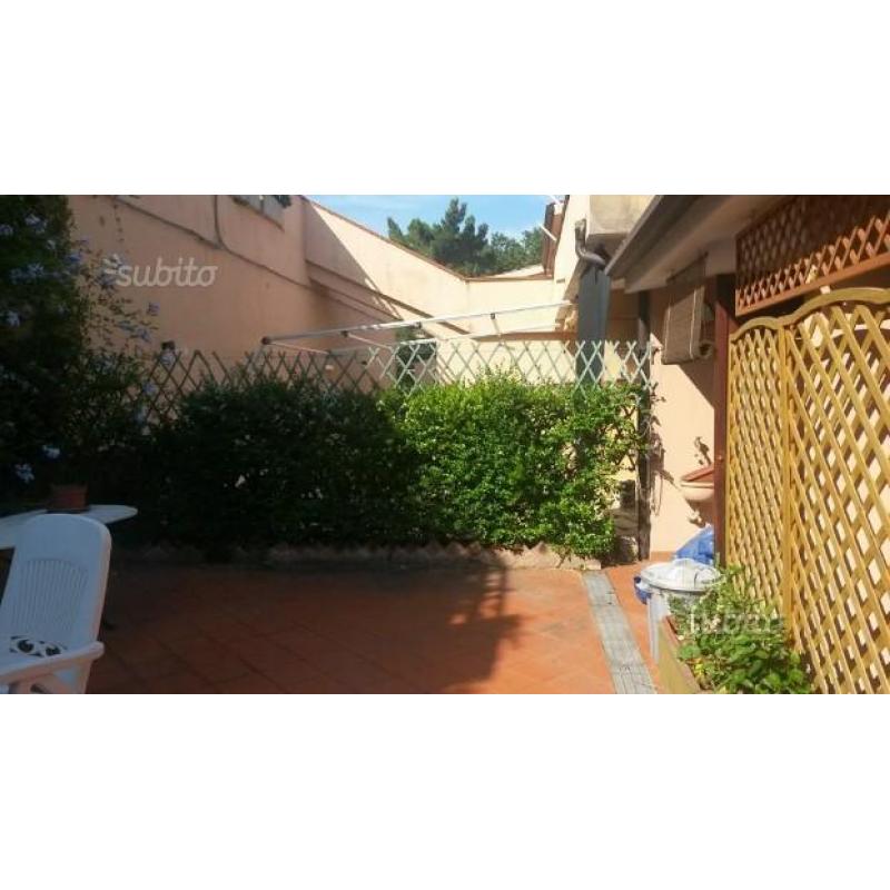 Villa con ampio giardino