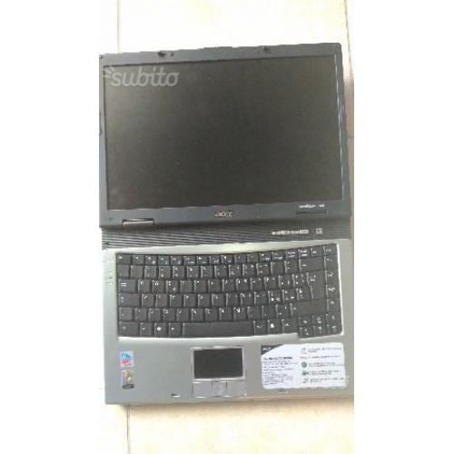 Acer travelmate 3304 WxMi rotto parti mancanti