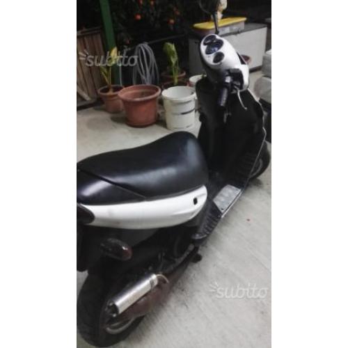 Scooter Suzuki katana 50