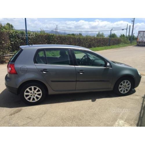 VOLKSWAGEN Golf 5 1.9 Confortline