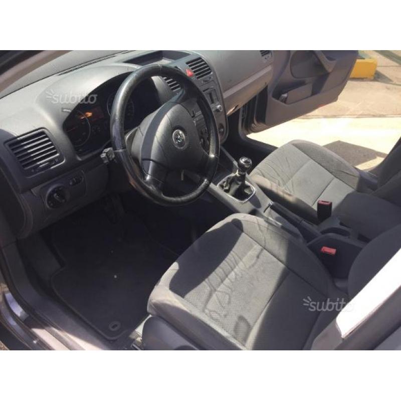 VOLKSWAGEN Golf 5 1.9 Confortline