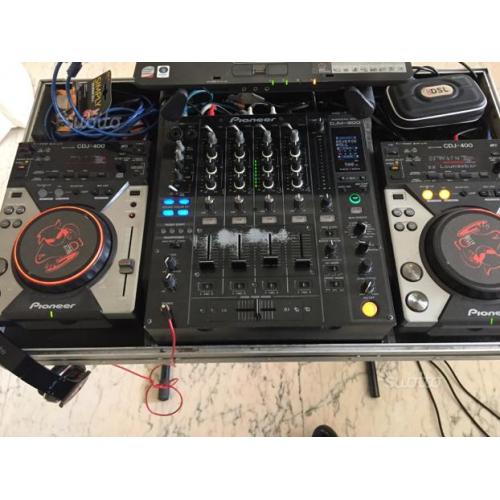 Consolle DJ pioneer completa di flightcase