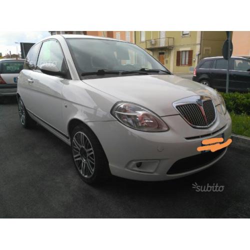 Lancia Y momo 1.3 MTJ 2009