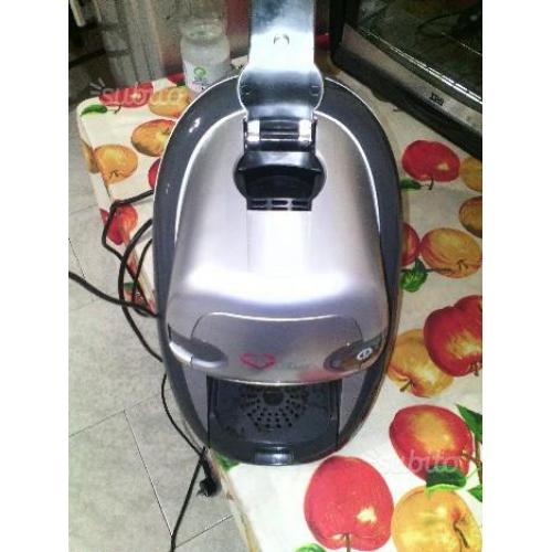 Macchina elettrica per caffè