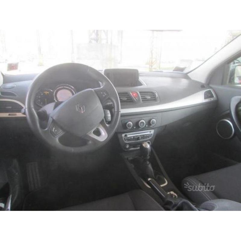RENAULT Megane   SPORTOUR 2009 DYNAMIQUE 1.9 dCi