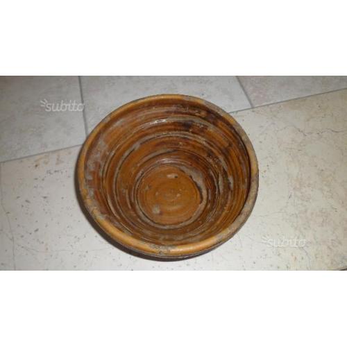 Ciotola epoca terracotta Calabria