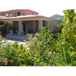 San teodofro: villetta con giardino