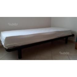 Letto singolo con materasso