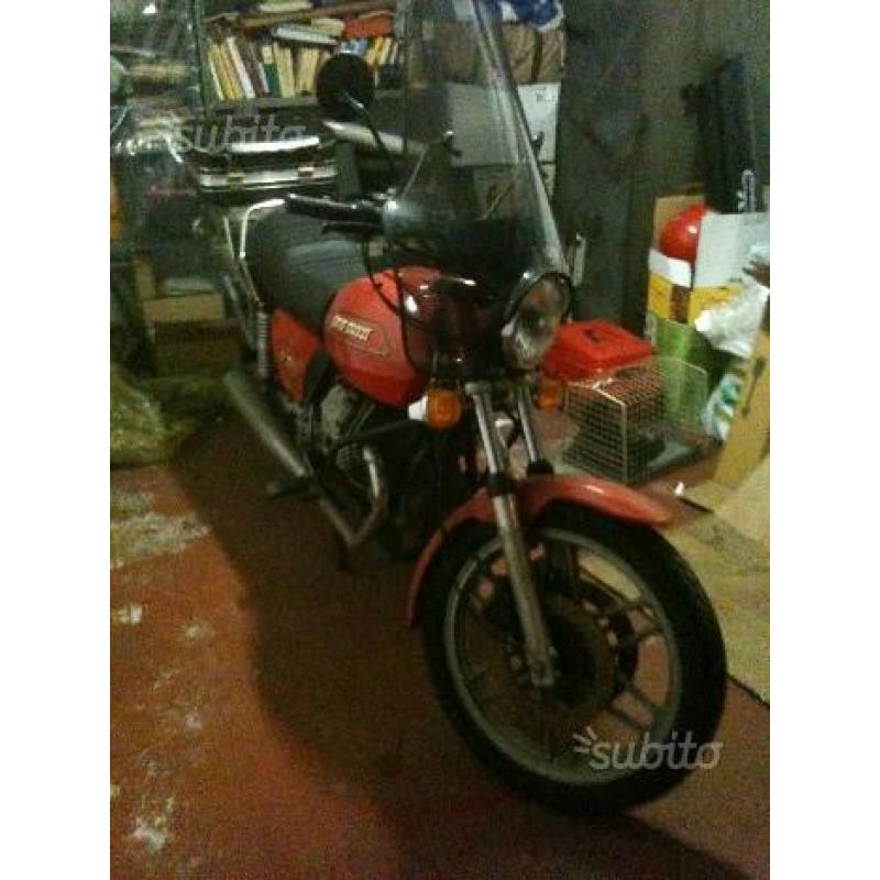 Moto Guzzi V 35II - 1982