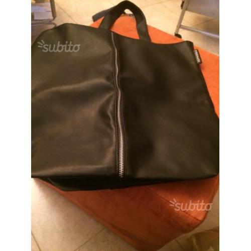 Borsa a secchiello sephora nera