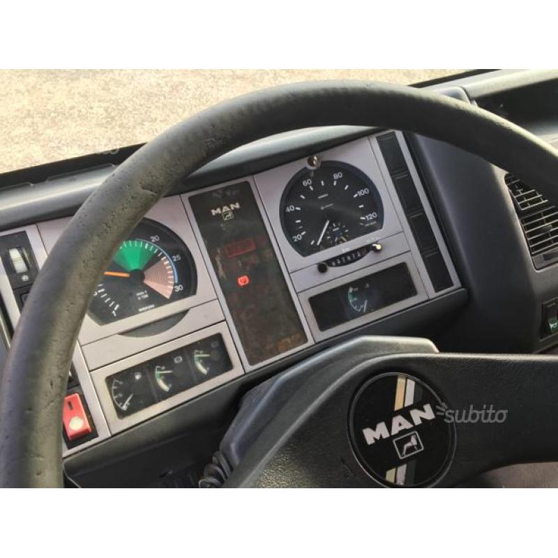 Motrice Man 14 163 con sponda