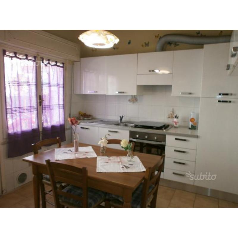 Villetta Riccione vacanza 6 posti con giardino