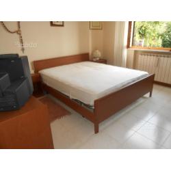 Ampio trilocale con giardino privato e box