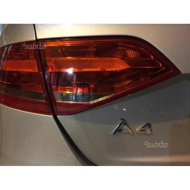 Coppia fari Audi a4 b8 originali berlina