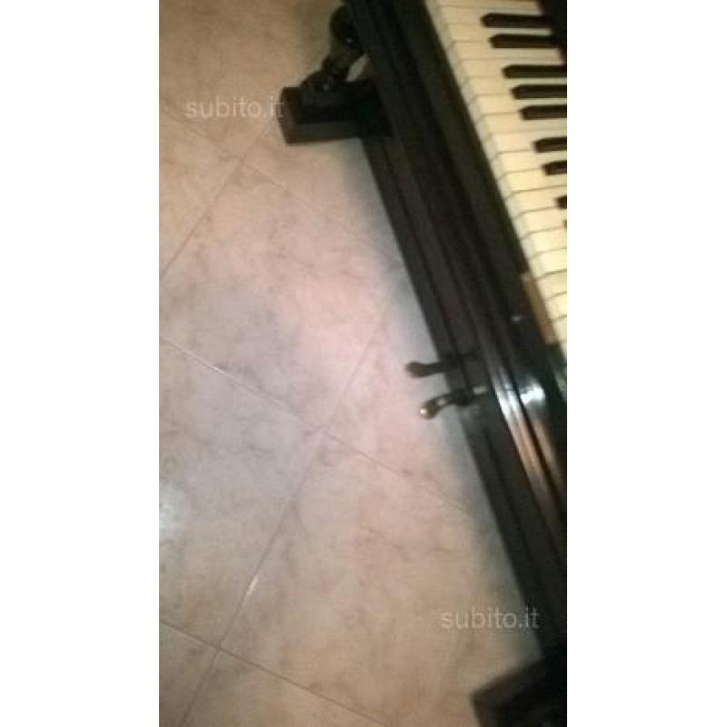 Pianoforte a parete