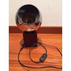 Lampada vintage in stile space age