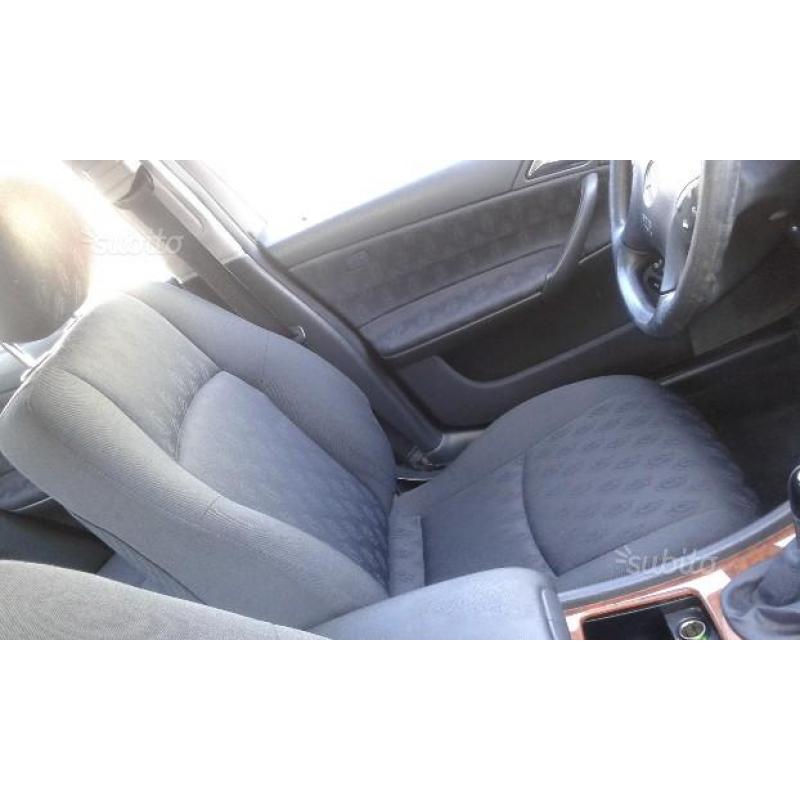 MERCEDES Classe C 180 GPL