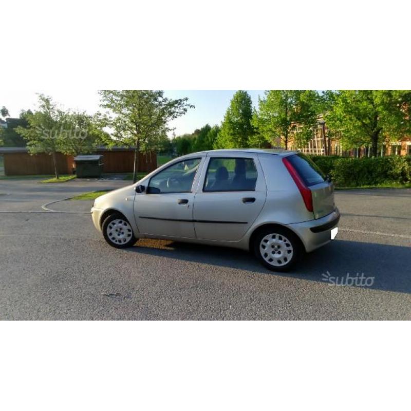 FIAT Punto - 2001