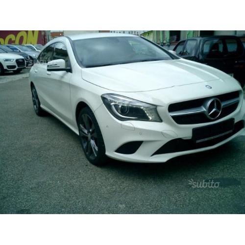 Mercedes-Benz CLA Shooting Brake 200 (CDI) d 7G-*A