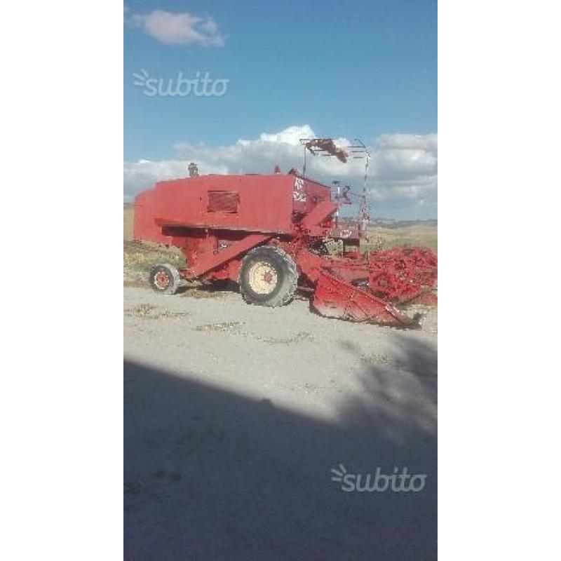 Mietitrebbia Laverda m132