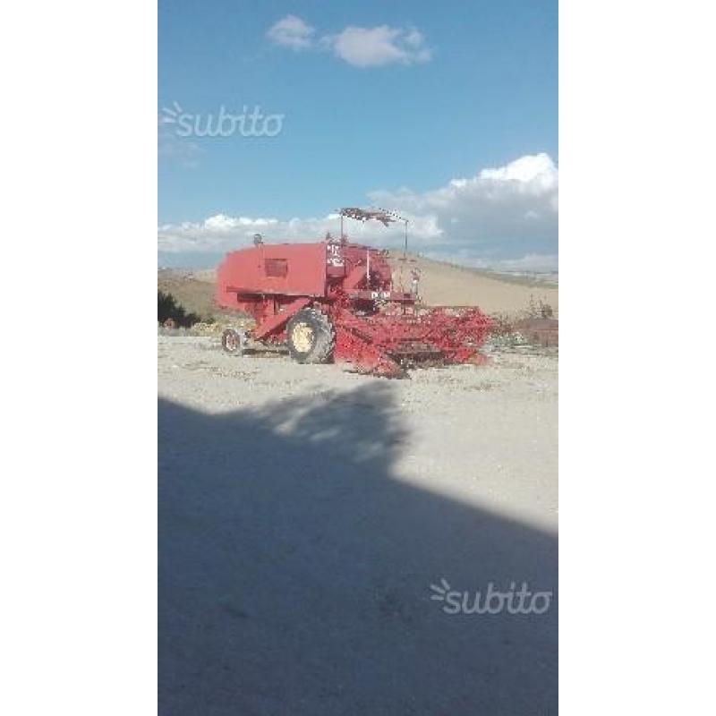 Mietitrebbia Laverda m132
