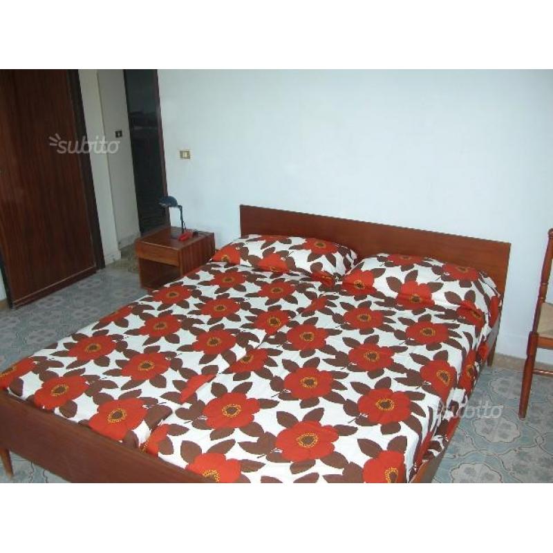 Calabria Jonio app. in villa a 100 mt. dalla spiag