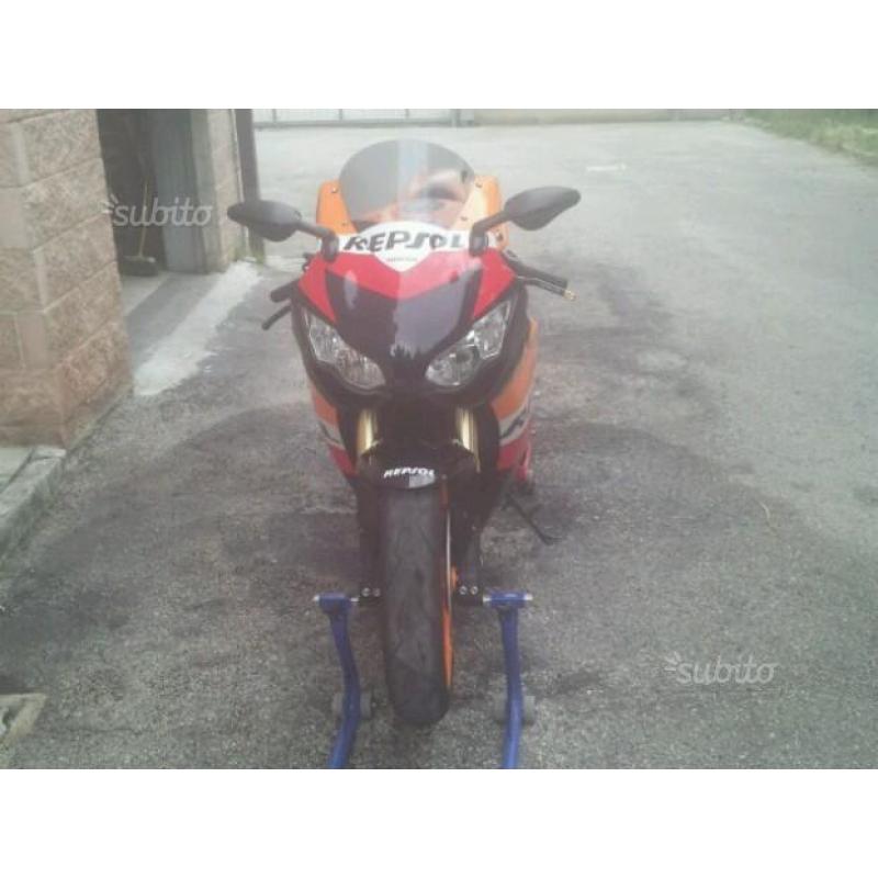Cbr 1000rr repsol 09