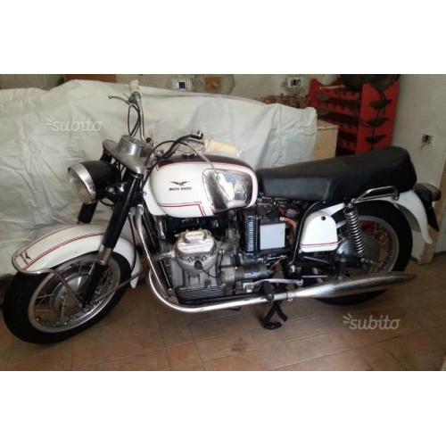Moto Guzzi V7 - Anni 70