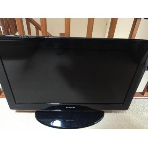 Tv 32 " + Decoder Digitale Terrestre