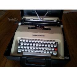 Macchina da scrivere olivetti lettera 35