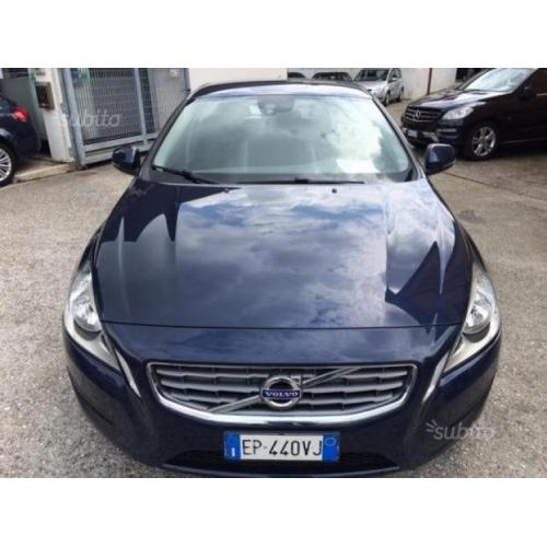 VOLVO V60 D2 1.6 Kinetic