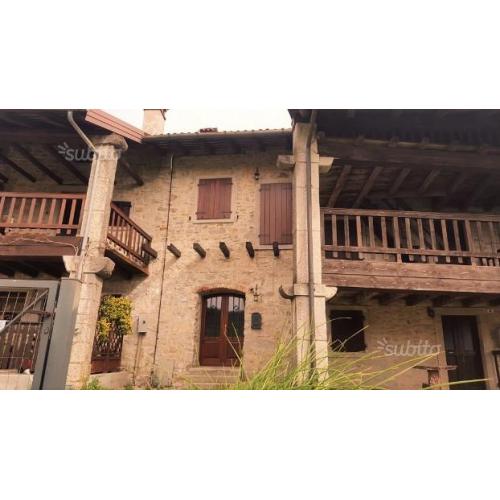 Casa ristrutturata ad Attimis
