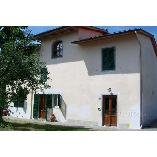 Casa con giardino a Pistoia