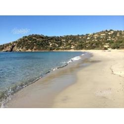 Bifamiliare poco distante dalla spiaggia e servizi