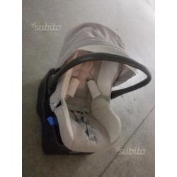 Ovetto Inglesina con base fissaggio per auto