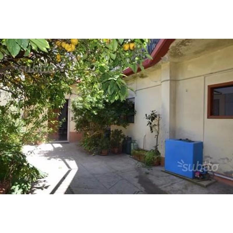 San Gavino M.le - Indipendente con giardino
