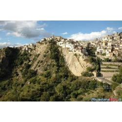 Teereno panoramico Gole Alcantara