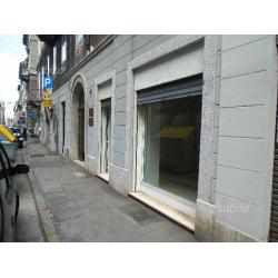 Negozio centralissimo con vetrina