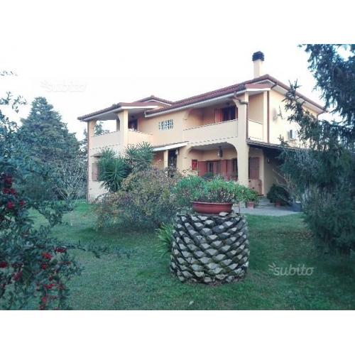Casa singola su due livelli mq. 220 in campagna