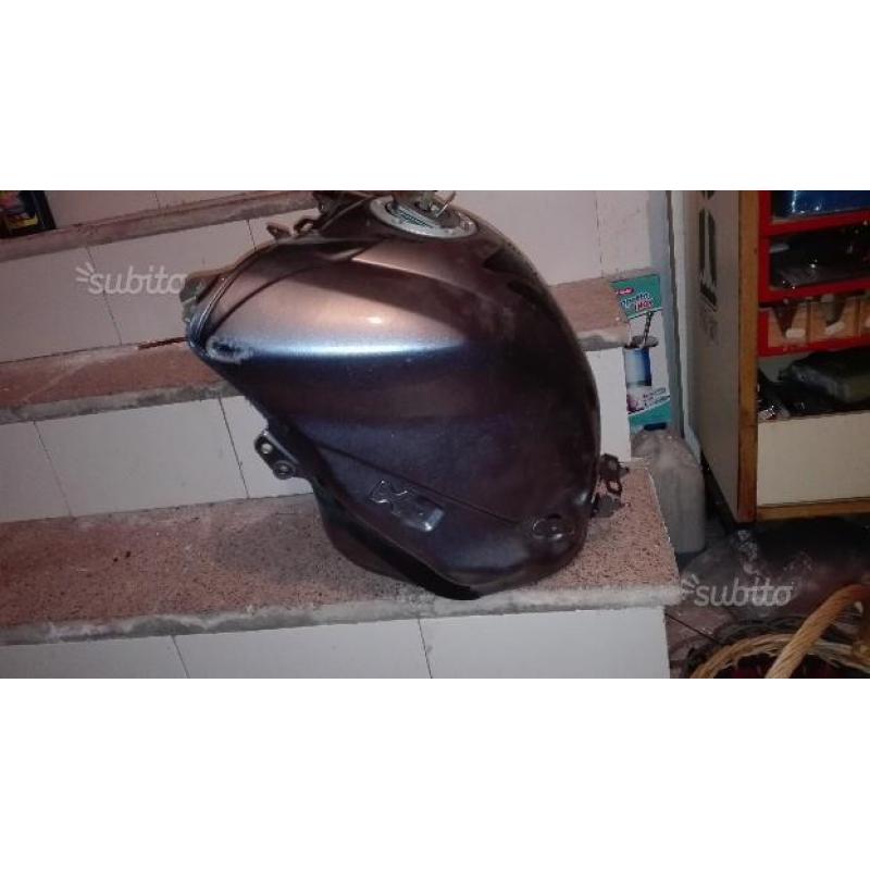 Serbatoio Yamaha R1 2004/2006