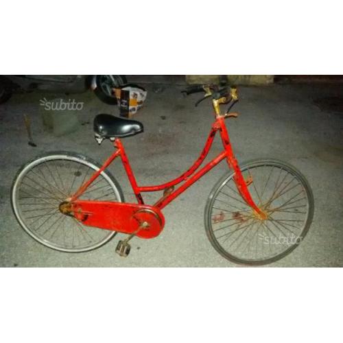 Bicicletta da donna da restaurare
