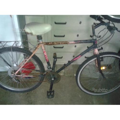 Bicicletta mountambike misura 26 pronta all'uso