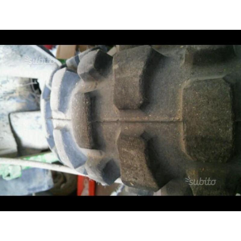 Coppia Pirelli 130/90-17 90/90-21