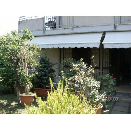 MASCALI - App.to con giardino, garage p. auto