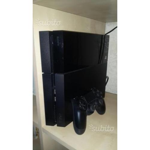 Playstation 4 nera, 1 joystick e tre giochi