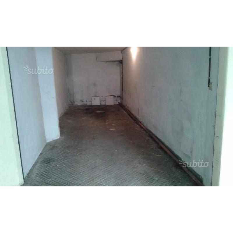 BOX Auto v. Bressanone, p.Istria, metroB1 S.Agnese