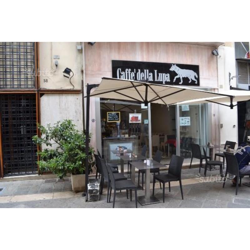 Centralissimo Bar tra Piazza sant'Oronzo e Duomo