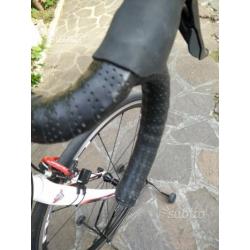 Bicicletta da corsa praticamente nuova
